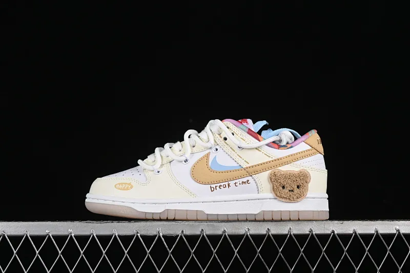 All categories Nk SB Dunk series Nk SB Dunk Low low-top sneakers Nk Dunk Low Cake Bear Jiuqi white and yellow low-top casual sneakers FN8913-141